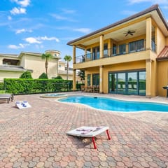 NM334L Legends Estate