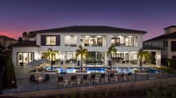 NM501L Legends Palazzo