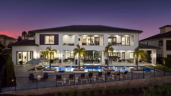 NM501L Legends Palazzo