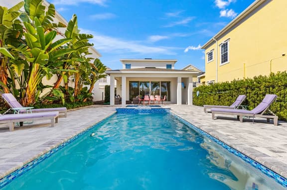 LC517T The Chic Abode at Liberty Bluff - Image 1